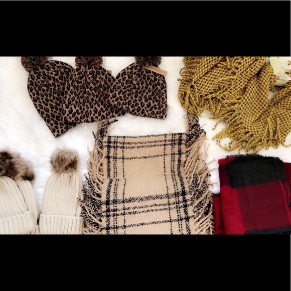 NWT Mustard Infinity Scarf - Picture 5 of 5